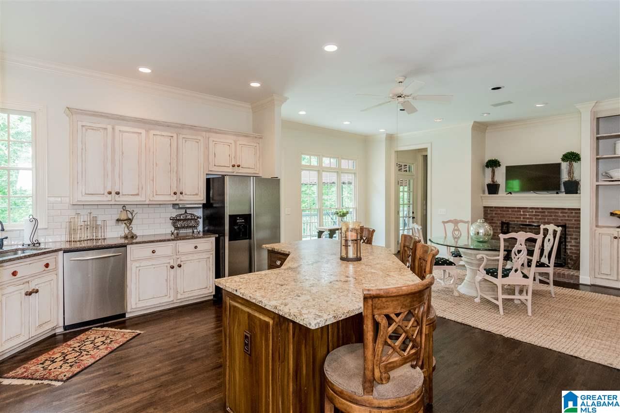 2113 Magnolia Way Birmingham, AL 35243 - Photo 13 of 49