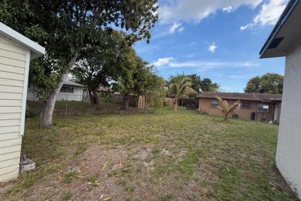 $400,000 | 2757 Southwest 7th Street, Fort Lauderdale, FL 33312