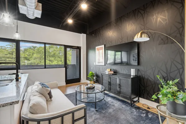 $1,850 | 295 Plus Park Boulevard, Unit 201, Nashville, TN 37217