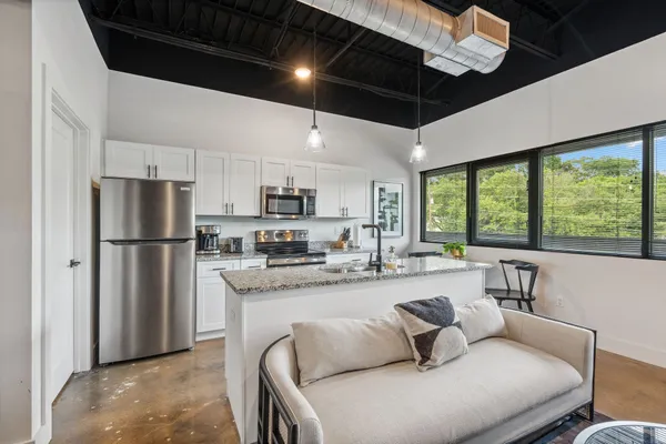 $1,850 | 295 Plus Park Boulevard, Unit 201, Nashville, TN 37217