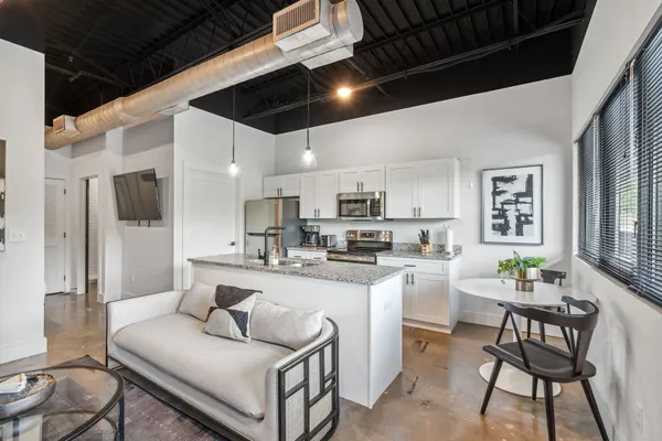 $1,850 | 295 Plus Park Boulevard, Unit 201, Nashville, TN 37217