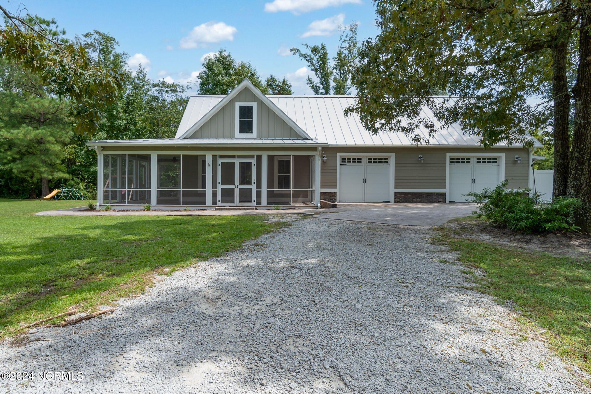 330 Half Moon Road New Bern, NC 28560 - Photo 1 of 45 330 Half moon-5