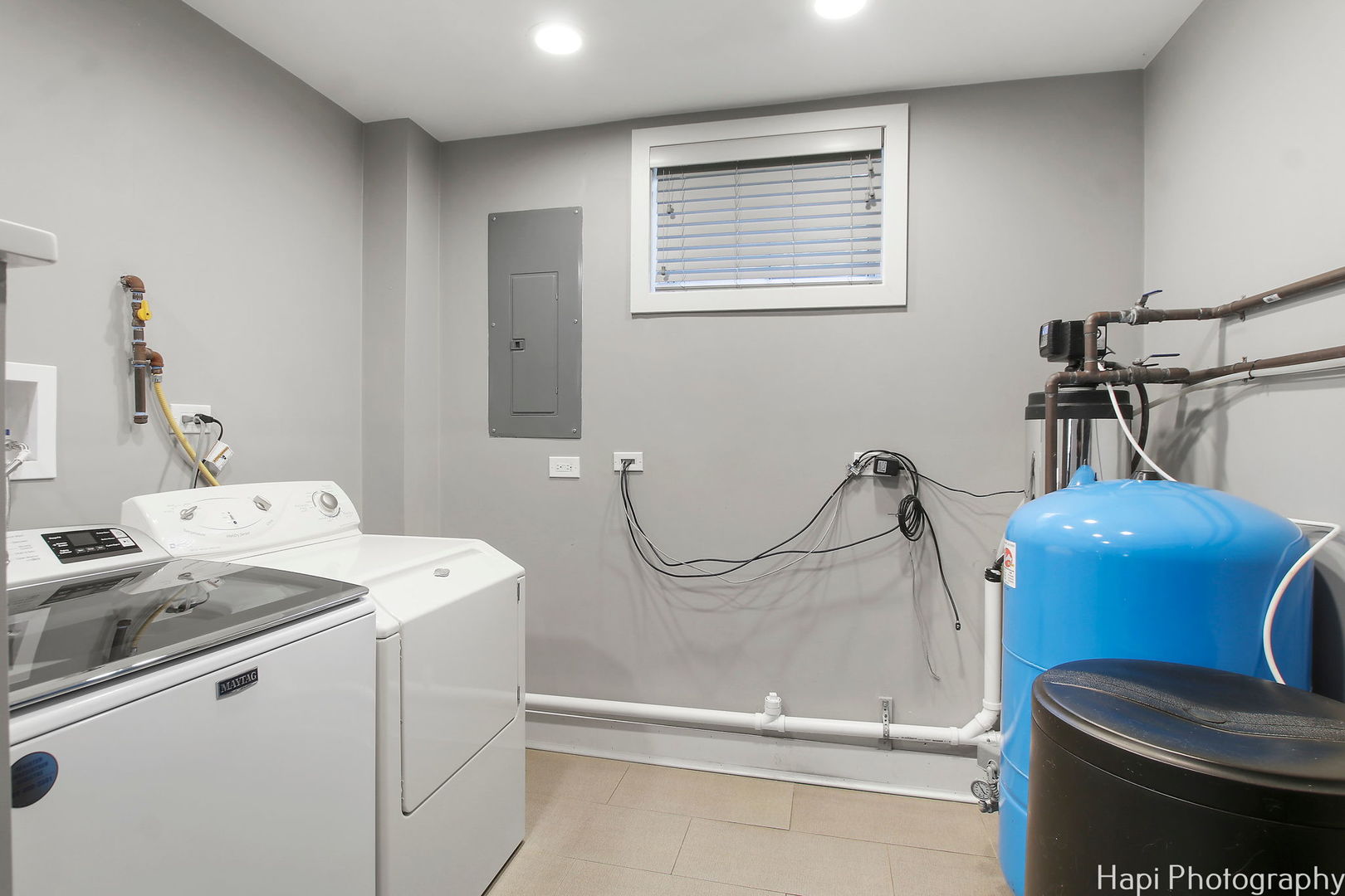 146 Harbor Drive Lake Barrington, IL 60010 - Photo 23 of 33 a utility room with dryer and washer