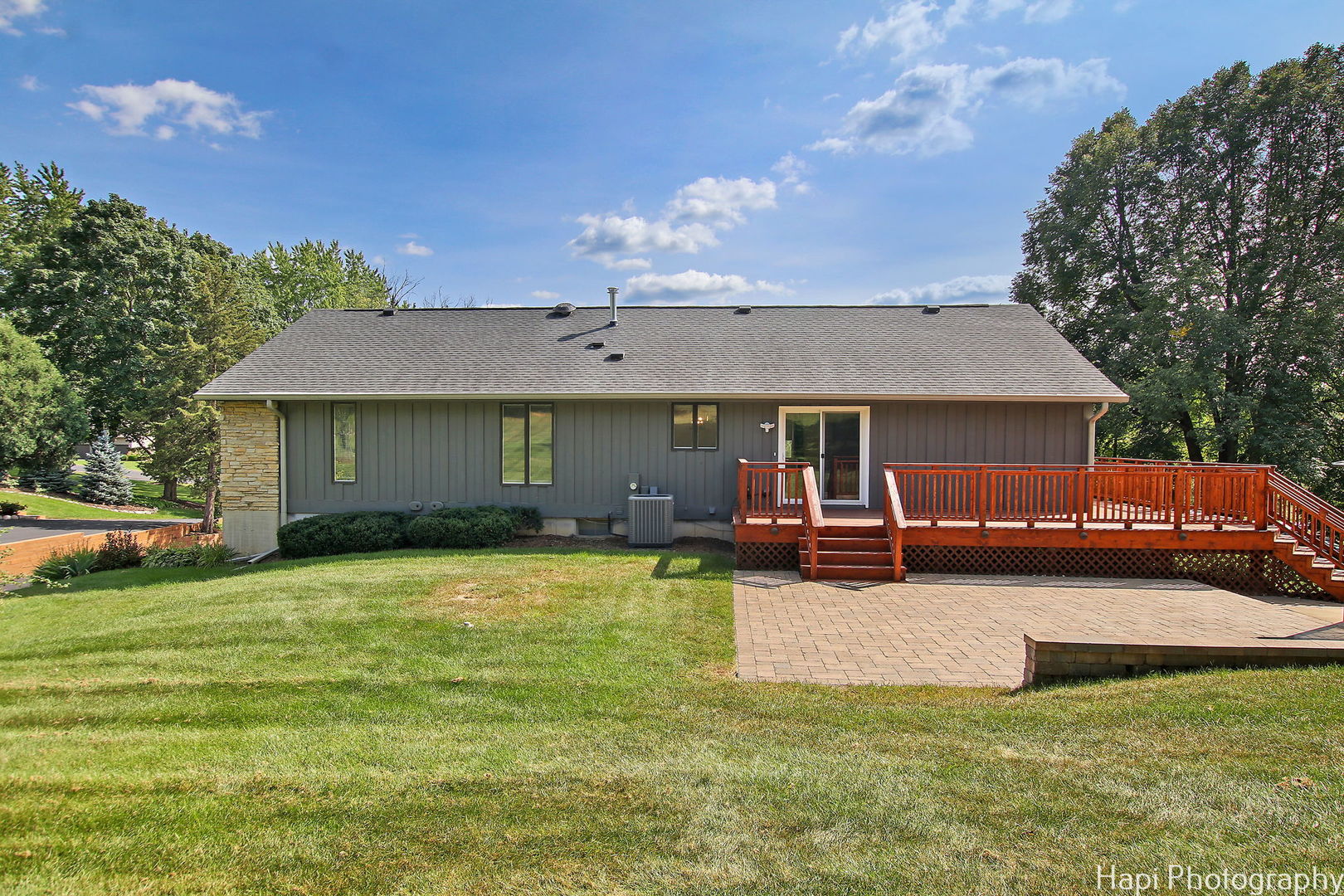 146 Harbor Drive Lake Barrington, IL 60010 - Photo 29 of 33 a view of a house with swimming pool and a yard