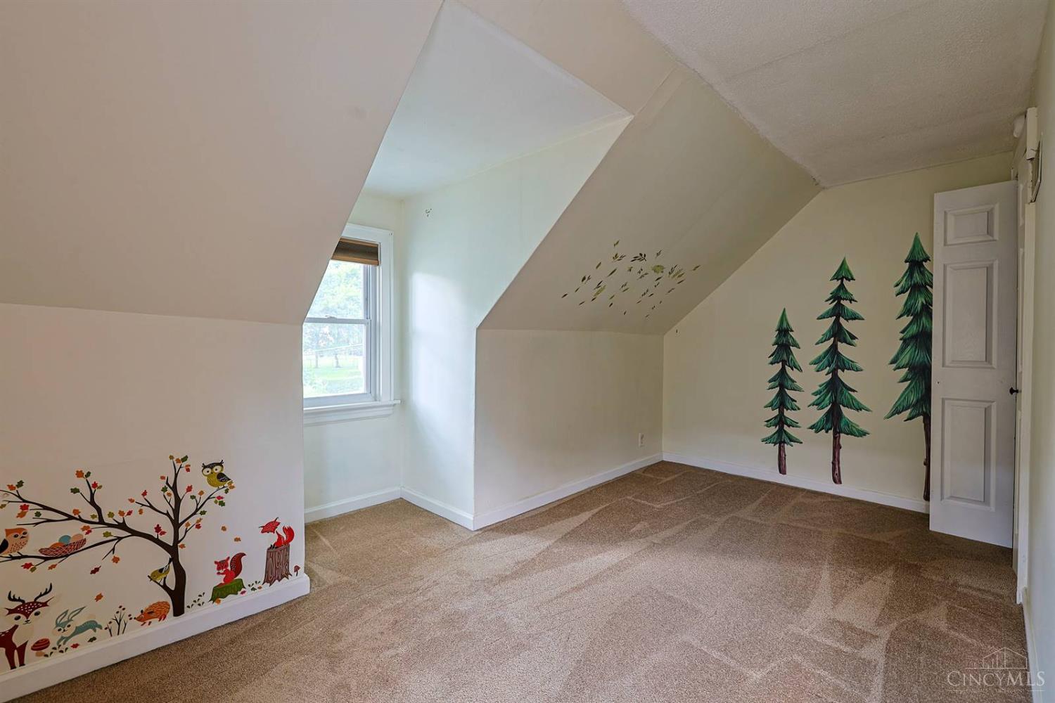 6648 Foster Avenue Cincinnati, OH 45230 - Photo 21 of 42
