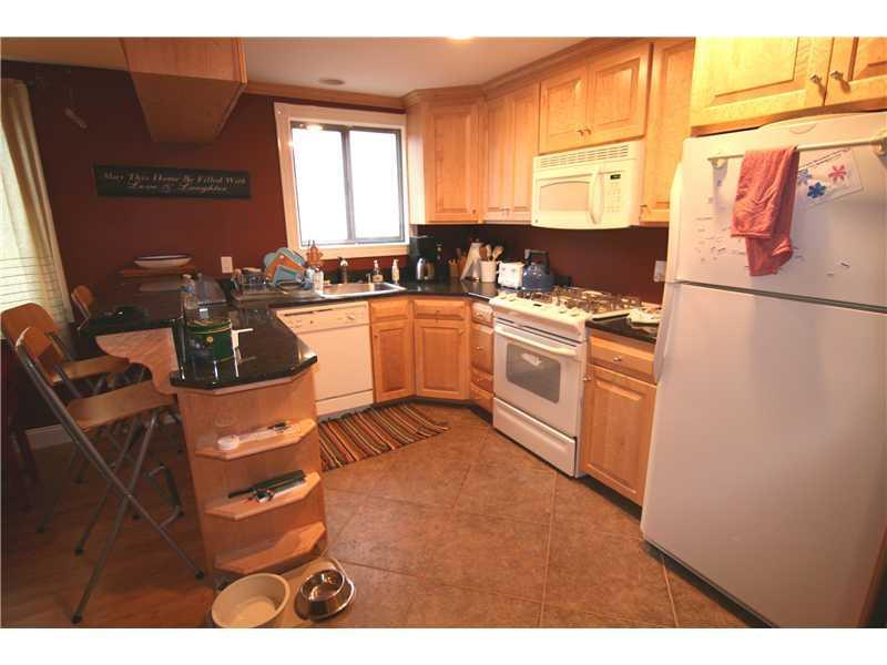 55 Spectator Road Ridge, Unit B6 Newry, ME 04261 - Photo 4 of 8 Kitchen.