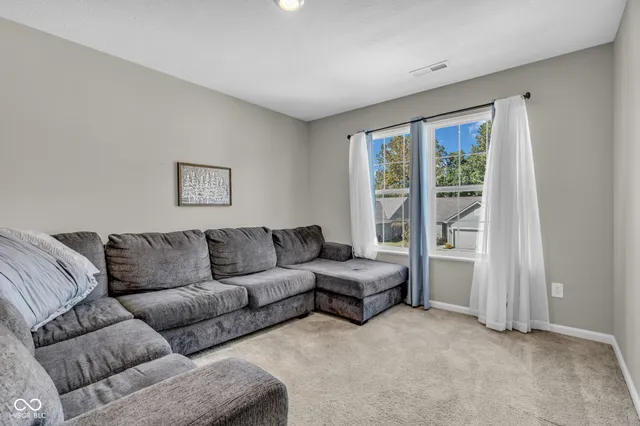 $329,900 | 1195 South Aberdeen Drive, Franklin, IN 46131