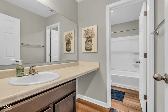 $329,900 | 1195 South Aberdeen Drive, Franklin, IN 46131