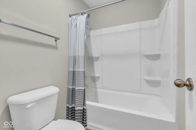 $329,900 | 1195 South Aberdeen Drive, Franklin, IN 46131