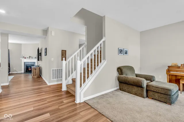 $329,900 | 1195 South Aberdeen Drive, Franklin, IN 46131