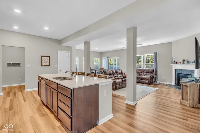 $329,900 | 1195 South Aberdeen Drive, Franklin, IN 46131