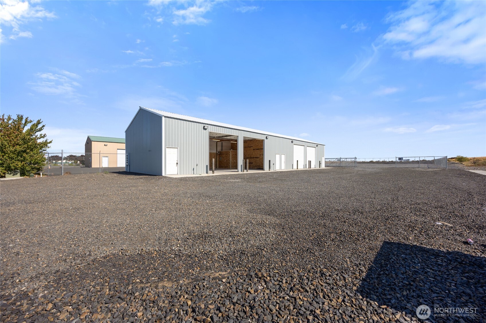 221 South Hamilton Road Moses Lake, WA 98837 - Photo 11 of 22 a house view with sky view