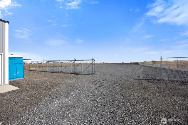 a view of a terrace space