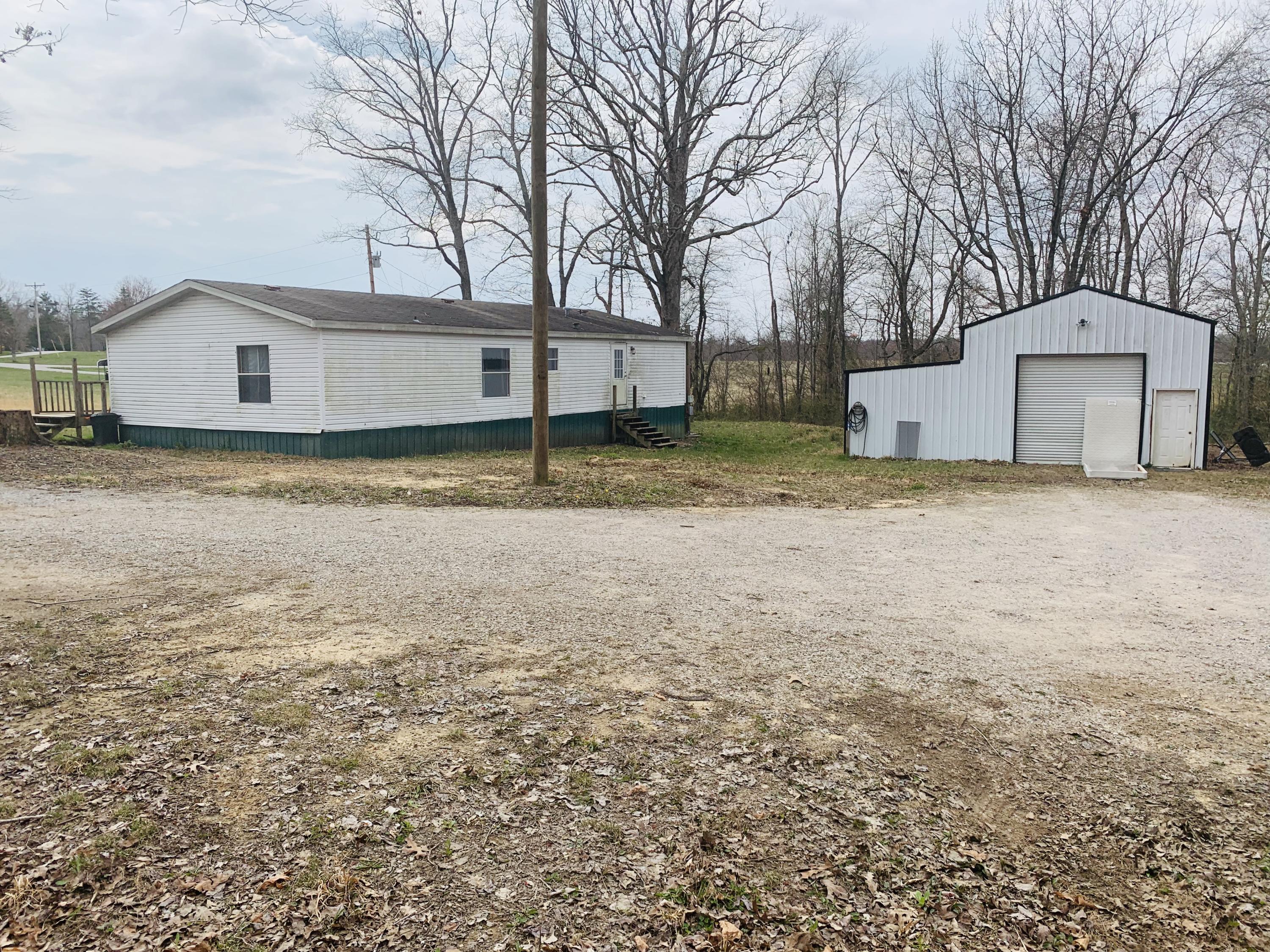 1011 Sheppard Road Jamestown, TN 38556 - Photo 3 of 31 847A210D-1C7F-46B3-9BF4-98890594573F