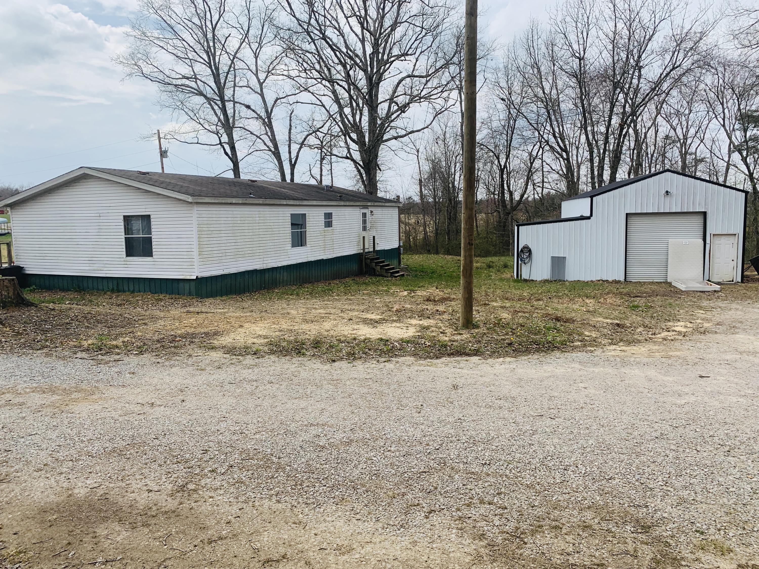 1011 Sheppard Road Jamestown, TN 38556 - Photo 6 of 31 A83622D8-0FDB-4338-AD11-09D833208225