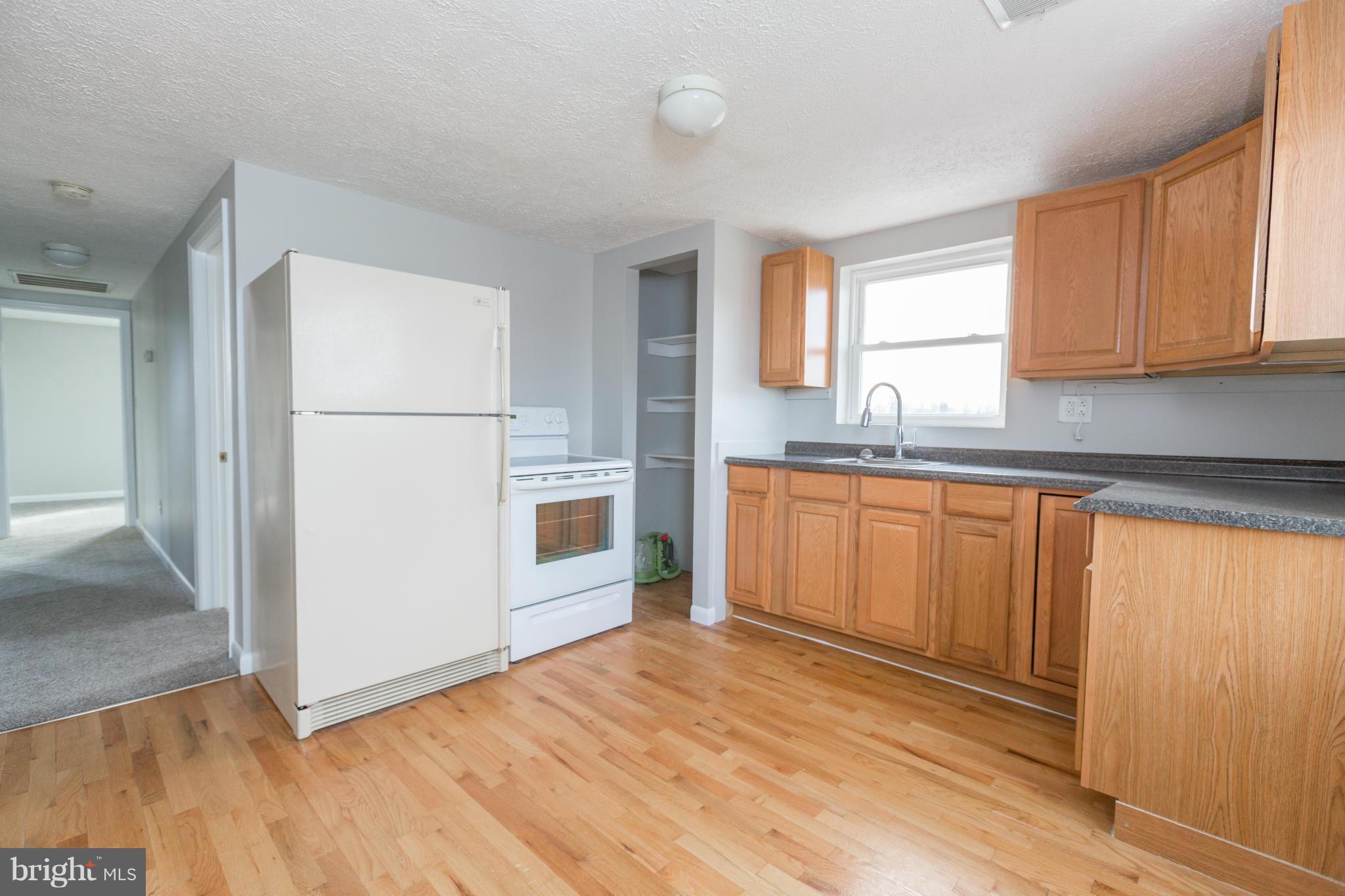995 Round Hill Road Winchester, VA 22602 - Photo 14 of 27 Kitchen