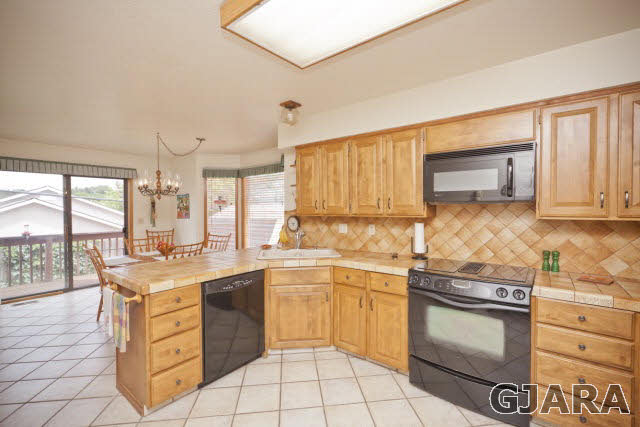 554 Rio Oso Lane Grand Junction, CO 81507 - Photo 8 of 42 Gallery Image 8