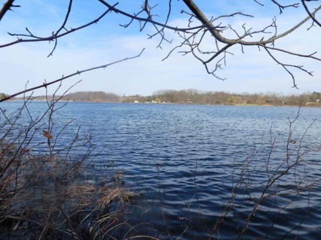 long lake 007