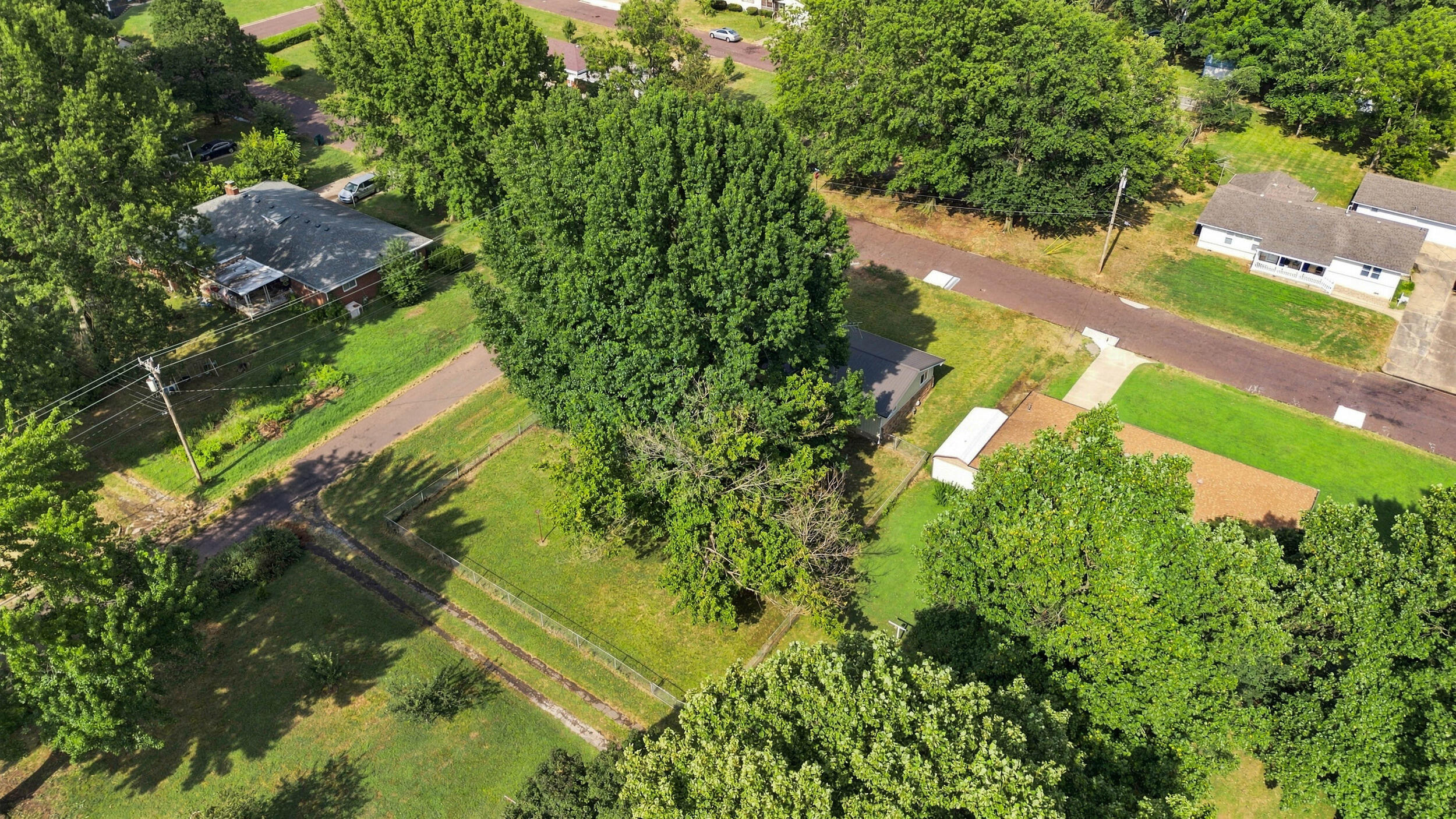 1314 7th Street Monett, MO 65708 - Photo 38 of 40 dji_0071