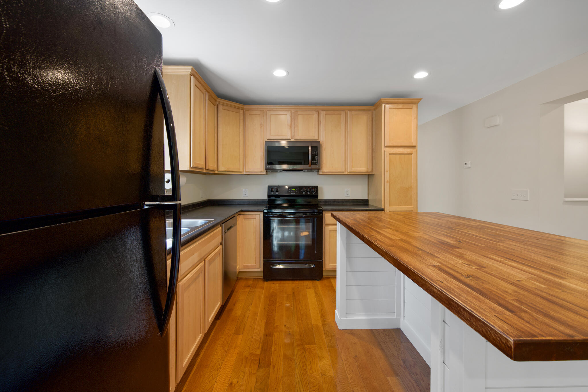 48 Peters Street Orono, ME 04473 - Photo 5 of 43 48 Peters St. Orono