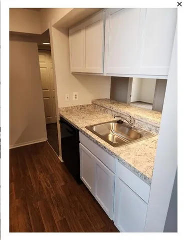 $1,300 | 3862 Sparrow Wood Drive, Ann Arbor, MI 48108