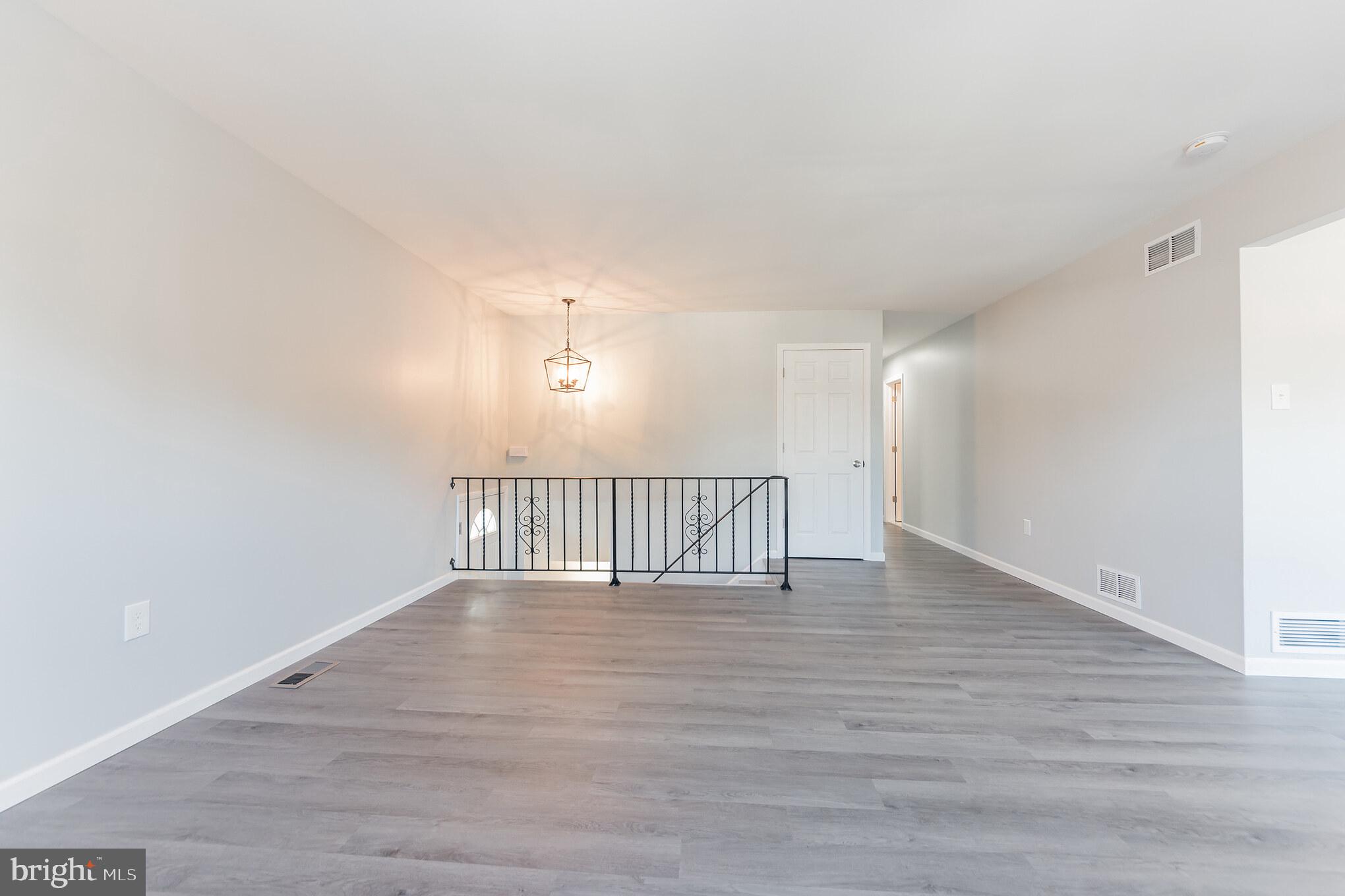 106 County Line Road Philadelphia, PA 19116 - Photo 9 of 32 Gallery Image 9