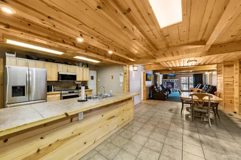 $1,188,000 | 804 Highway 50, South Lake Tahoe, CA 96150