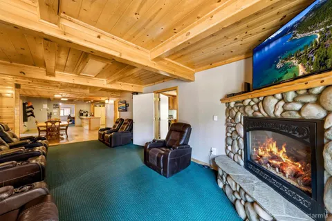 $1,188,000 | 804 Highway 50, South Lake Tahoe, CA 96150