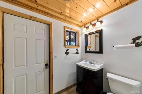 $1,188,000 | 804 Highway 50, South Lake Tahoe, CA 96150