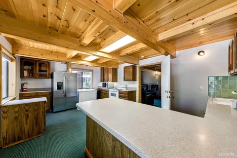 $1,188,000 | 804 Highway 50, South Lake Tahoe, CA 96150