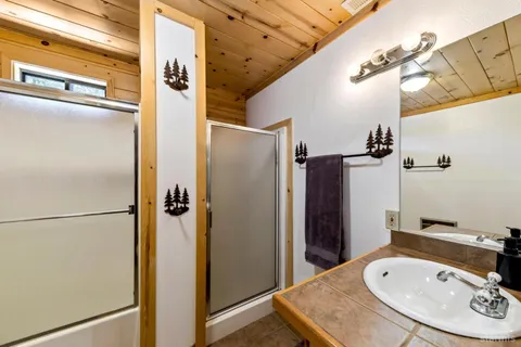 $1,188,000 | 804 Highway 50, South Lake Tahoe, CA 96150