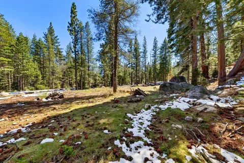 $1,188,000 | 804 Highway 50, South Lake Tahoe, CA 96150