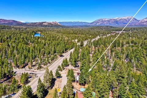 $1,188,000 | 804 Highway 50, South Lake Tahoe, CA 96150
