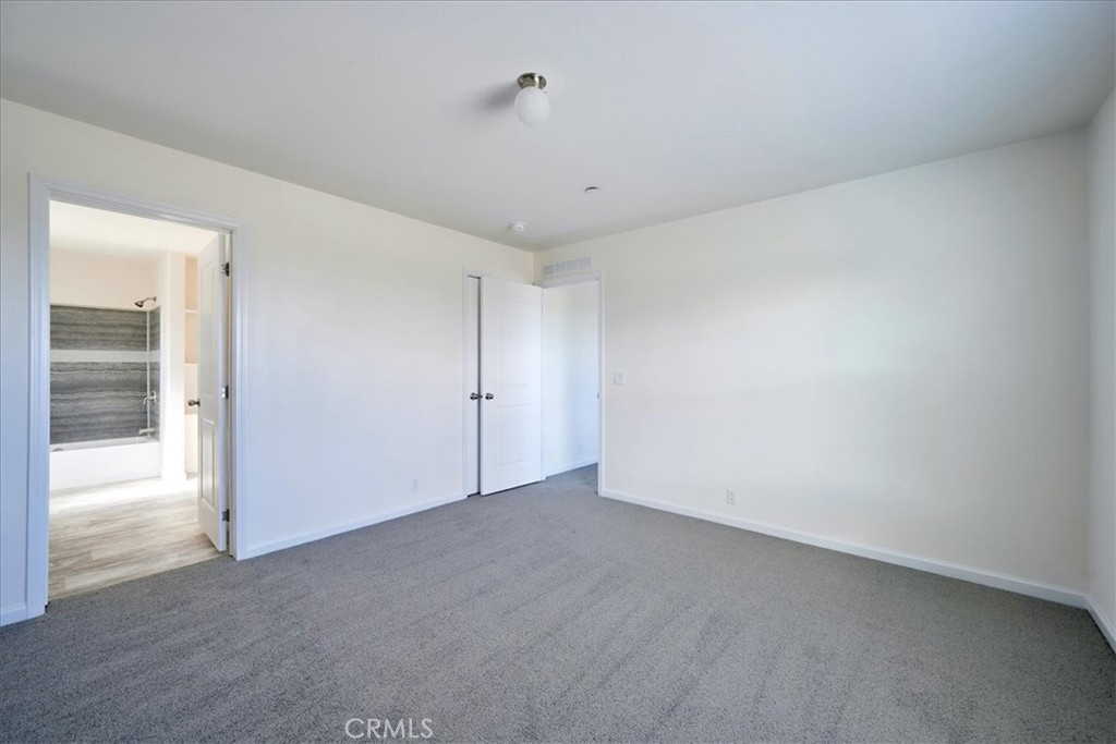 11475 Descanso Road Pinon Hills, CA 92372 - Photo 18 of 35 a view of an empty room