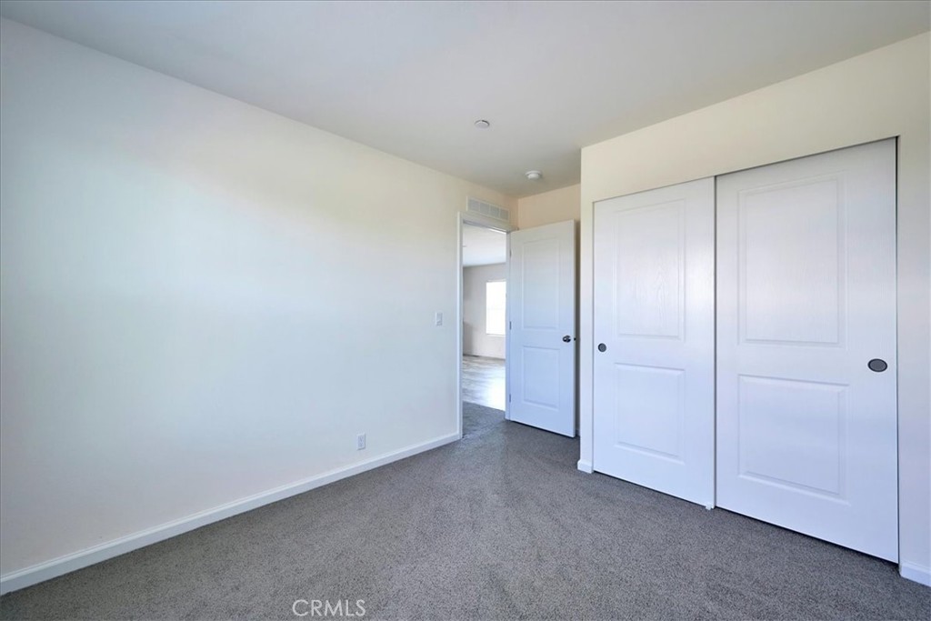 11475 Descanso Road Pinon Hills, CA 92372 - Photo 27 of 35 a view of an empty room