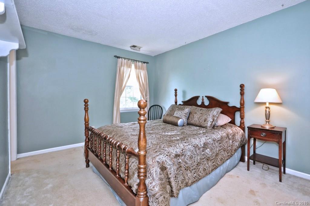 12129 Freshwell Road Charlotte, NC 28273 - Photo 13 of 24 Gallery Image 13