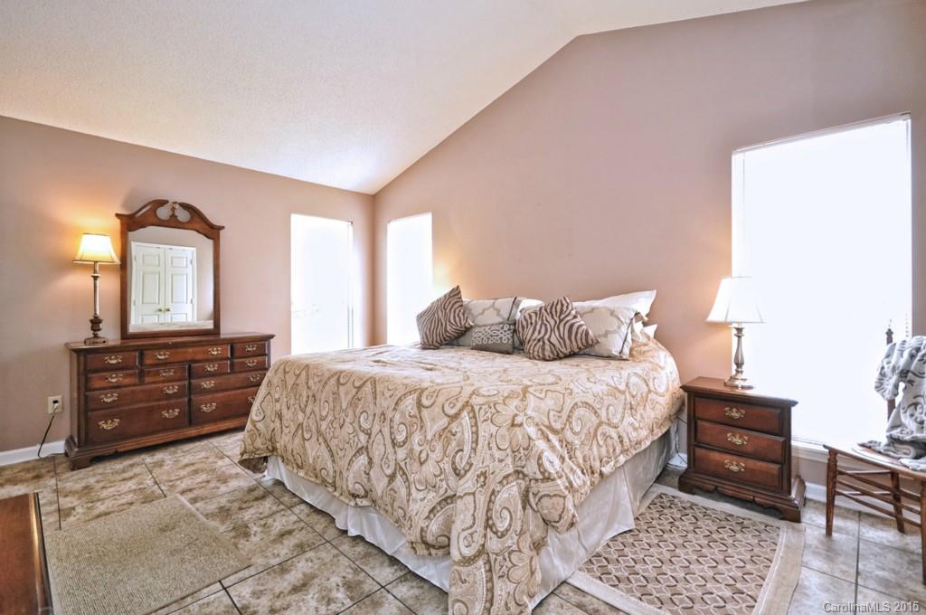 12129 Freshwell Road Charlotte, NC 28273 - Photo 10 of 24 Gallery Image 10