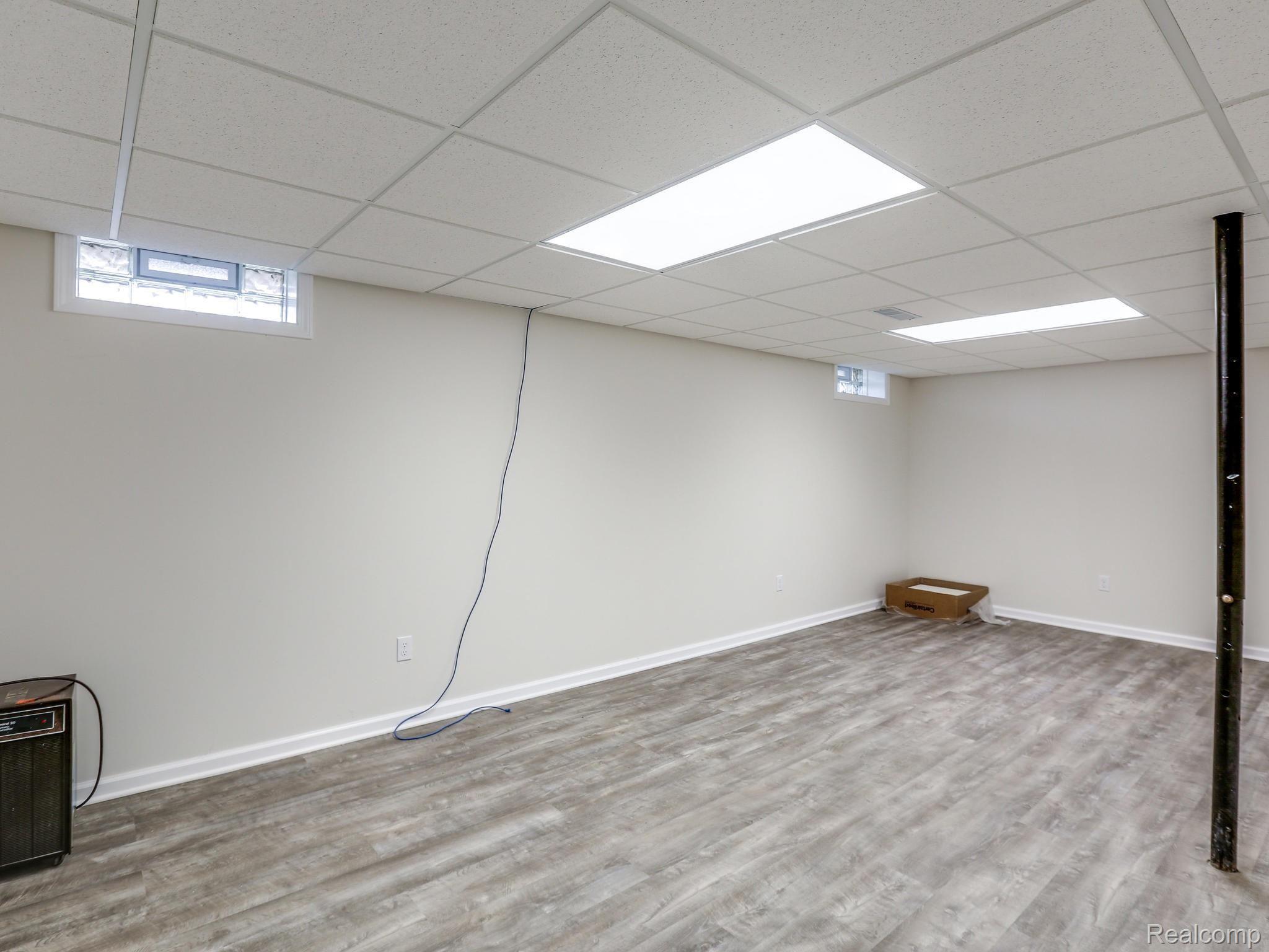 24145 Merriman Road New Boston, MI 48164 - Photo 16 of 23 24145 Merriman Rd Huron-012-011-24145 Merriman Road0013-MLS_Size.jpg