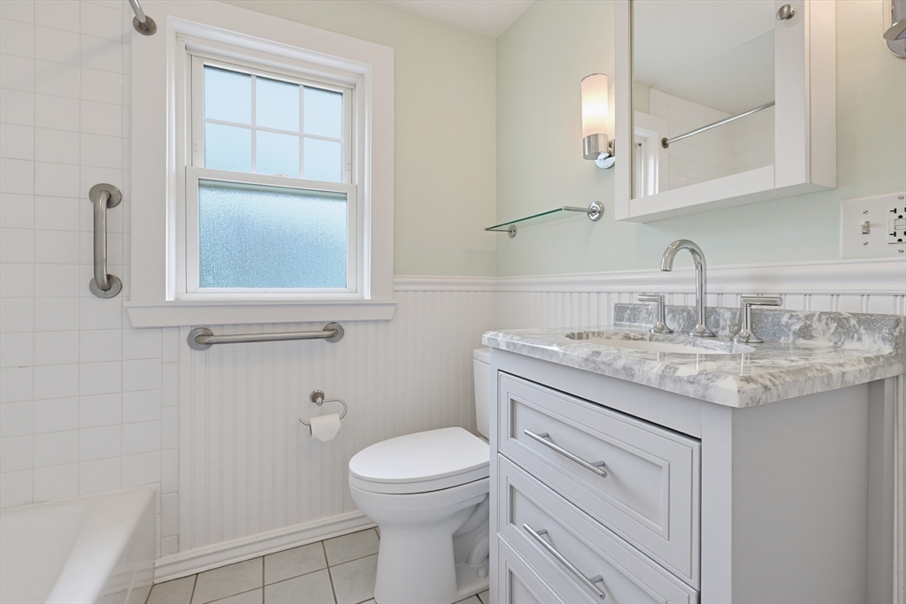 255 Madison Street Dedham, MA 02026 - Photo 31 of 40