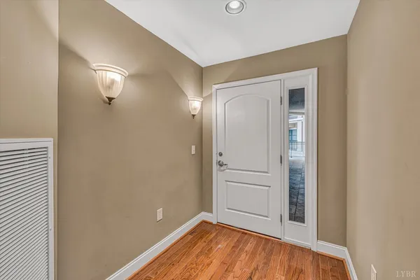 $679,000 | 100 Bridgewater Pointe Place, Unit 201, Moneta, VA 24121
