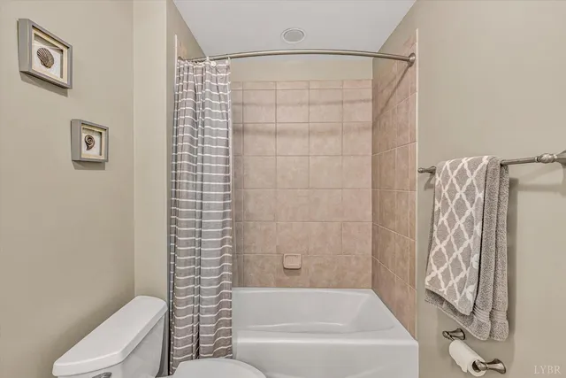 $679,000 | 100 Bridgewater Pointe Place, Unit 201, Moneta, VA 24121