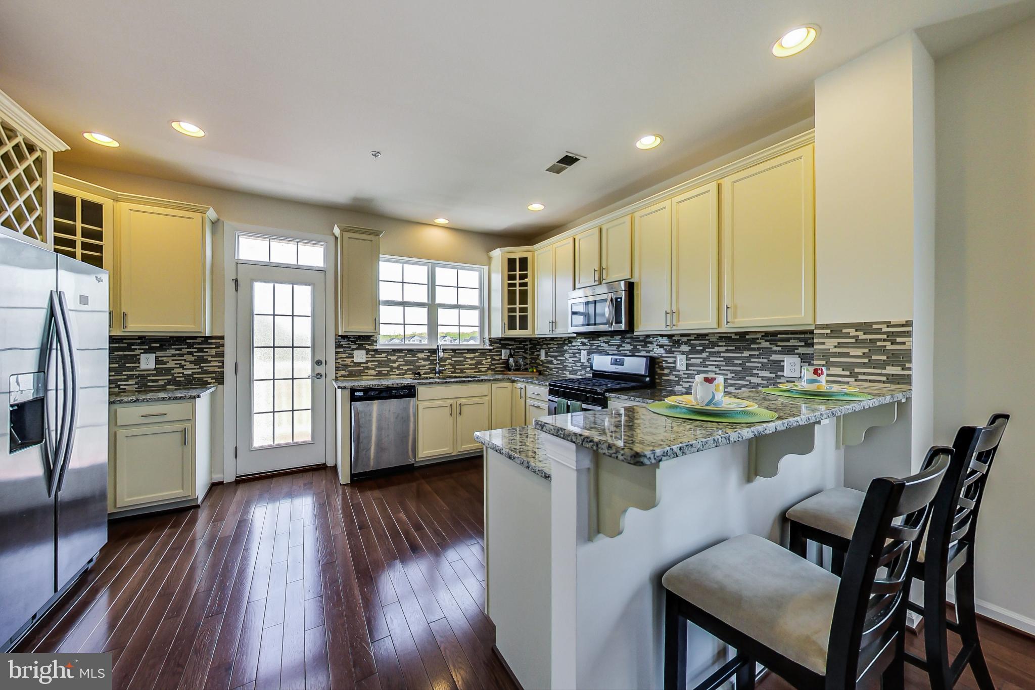 7436 Riding Meadow Way Manassas, VA 20111 - Photo 5 of 15 Kitchen