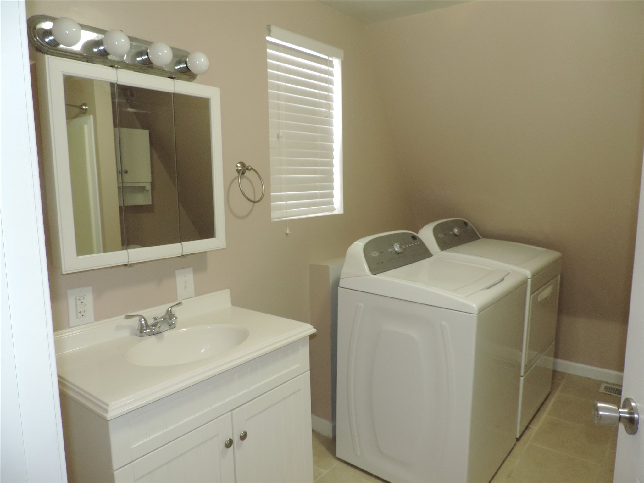 1641 Yockey Road Mitchell, IN 47446 - Photo 13 of 20