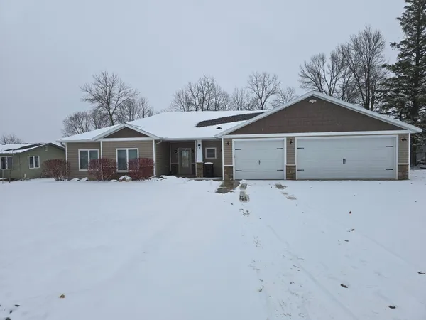 $779,900 | 830 East Scharf Avenue, Vergas, MN 56587