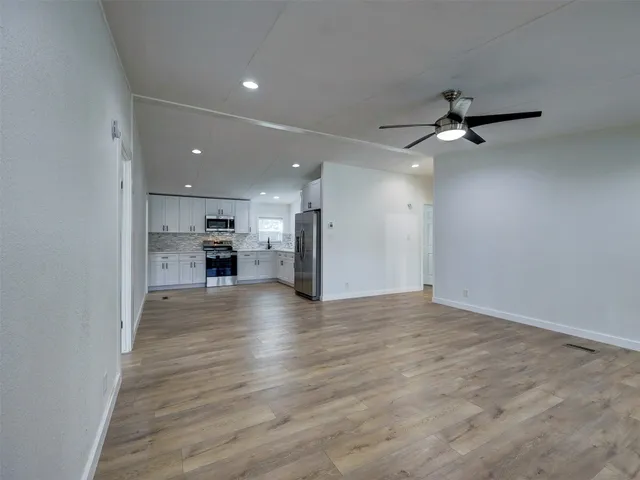 $2,000 | 4504 Atlantis Drive, Austin, TX 78725