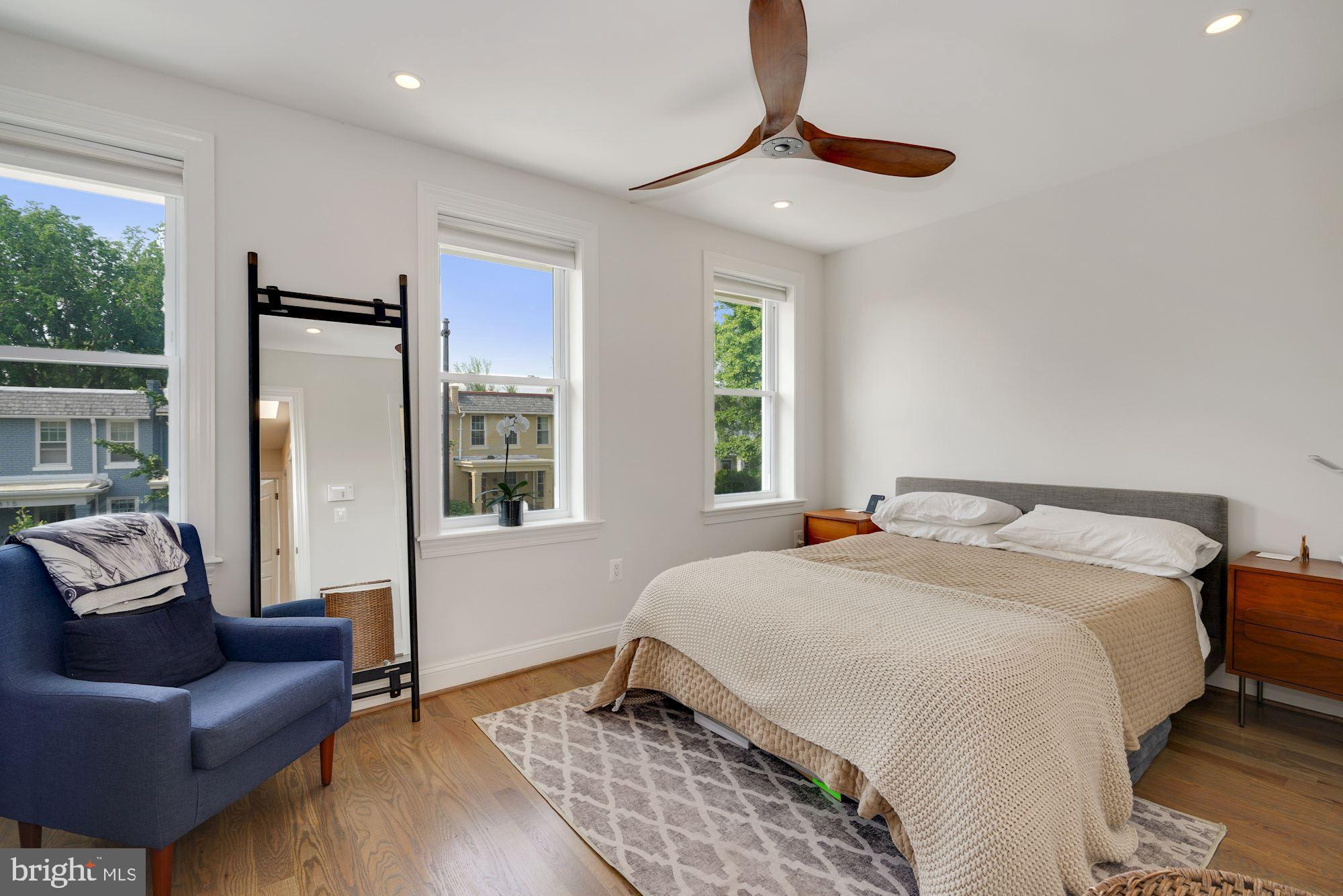1812 Bay Street Southeast Washington, DC 20003 - Photo 17 of 27