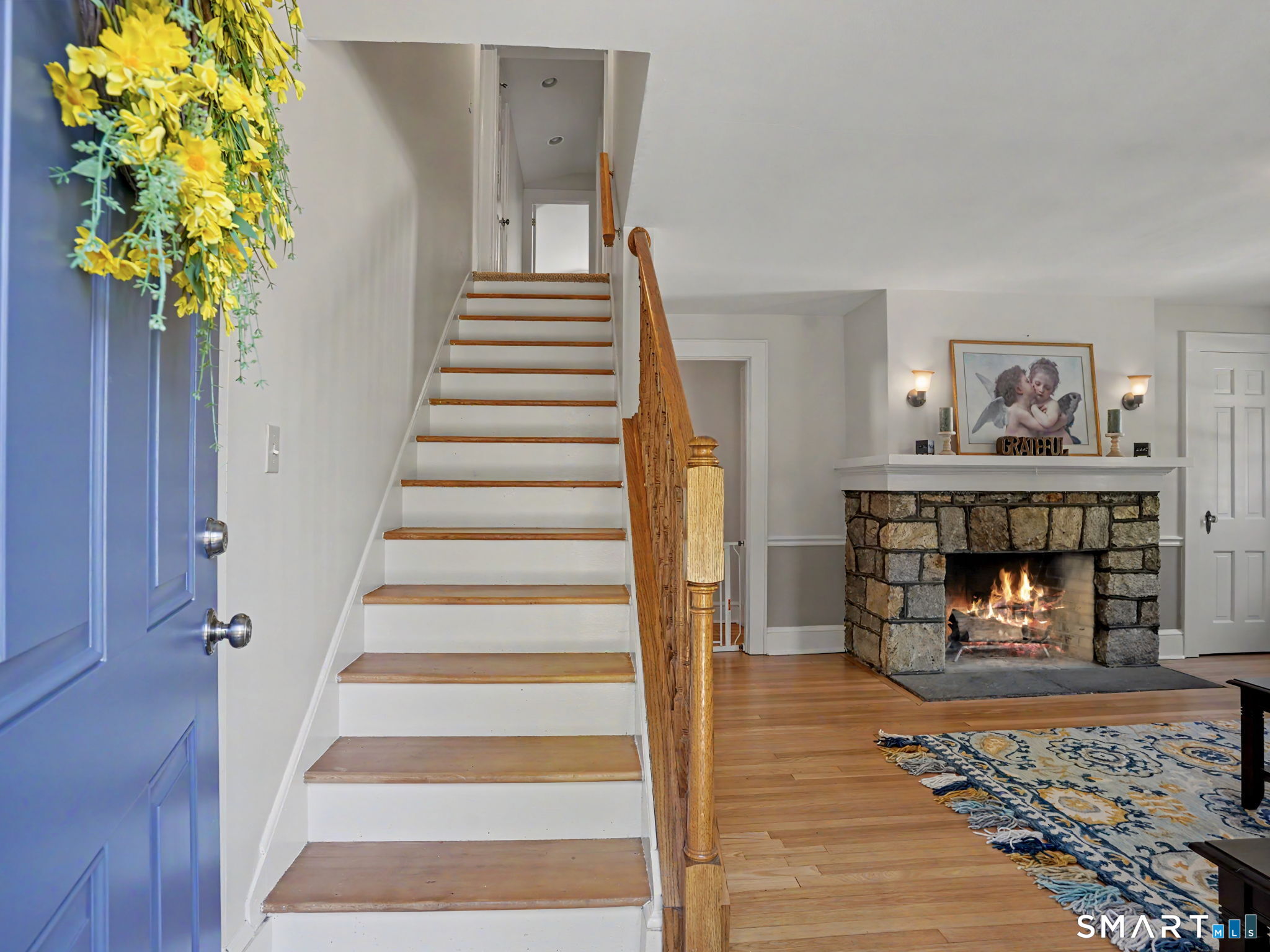 18 Deerfield Road Wilton, CT 06897 - Photo 4 of 40 Come on in!