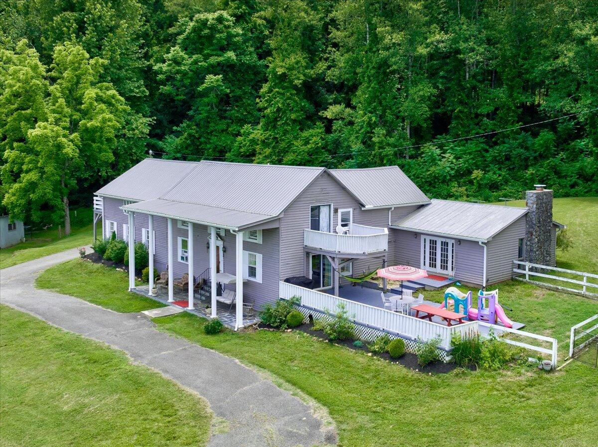 7732 Henry Road Henry, VA 24102 - Photo 4 of 63 04-03-7732 Henry Rd Exteriors--16