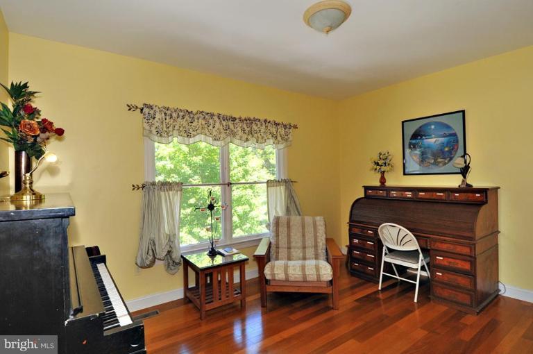 2331 Mt Tabor Road Gambrills, MD 21054 - Photo 12 of 27 Dining Room