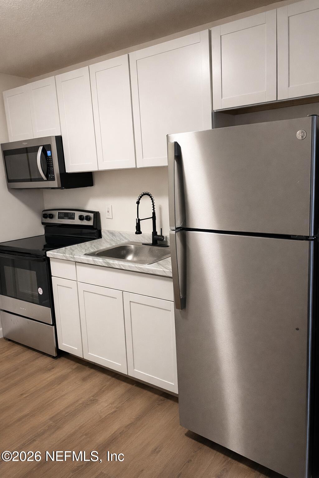 3415 Spring Glen Road Jacksonville, FL 32207 - Photo 9 of 34 Spring glen kitchen